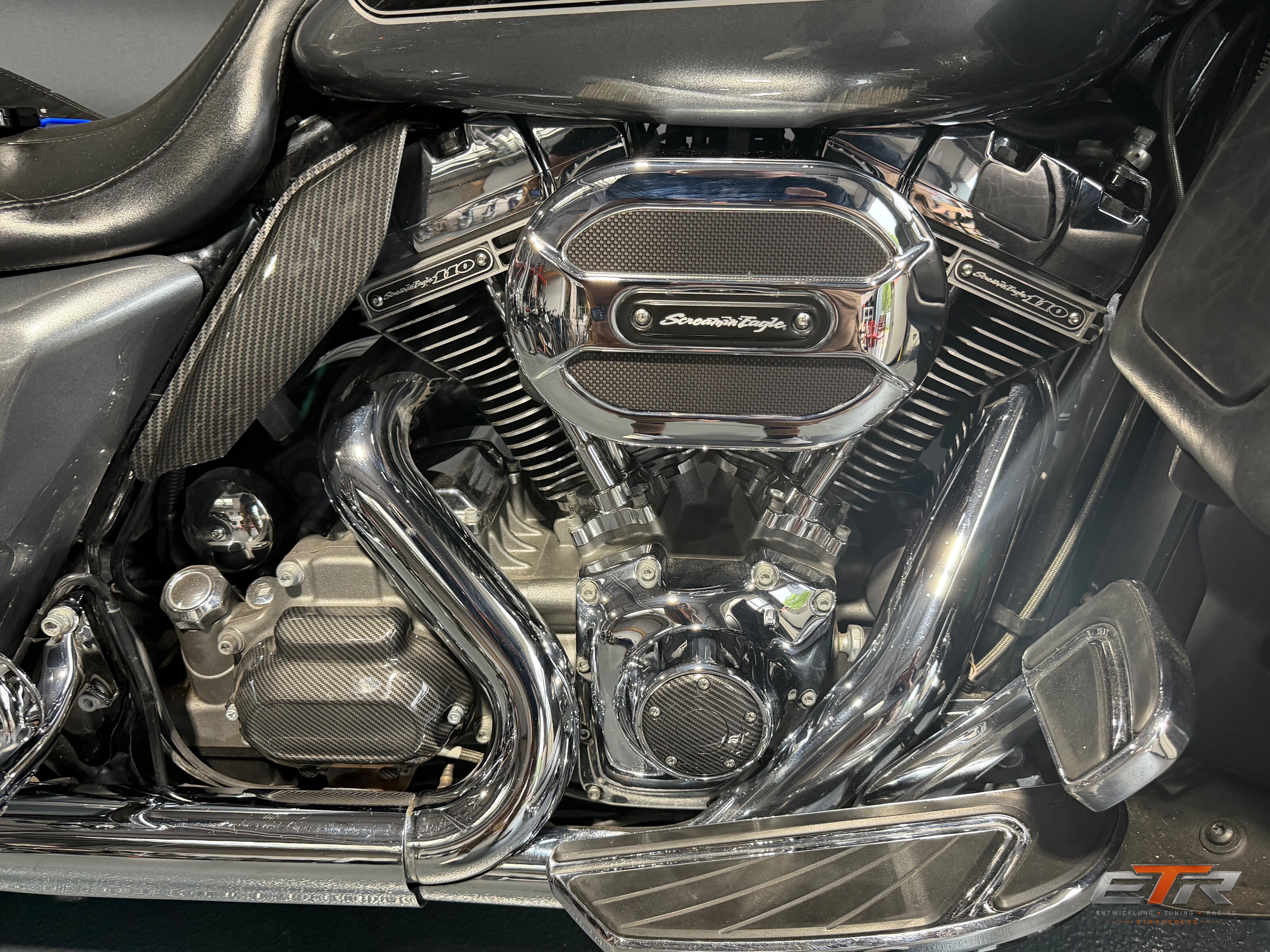 Harley Davidson Street Glide CVO – Foto 5